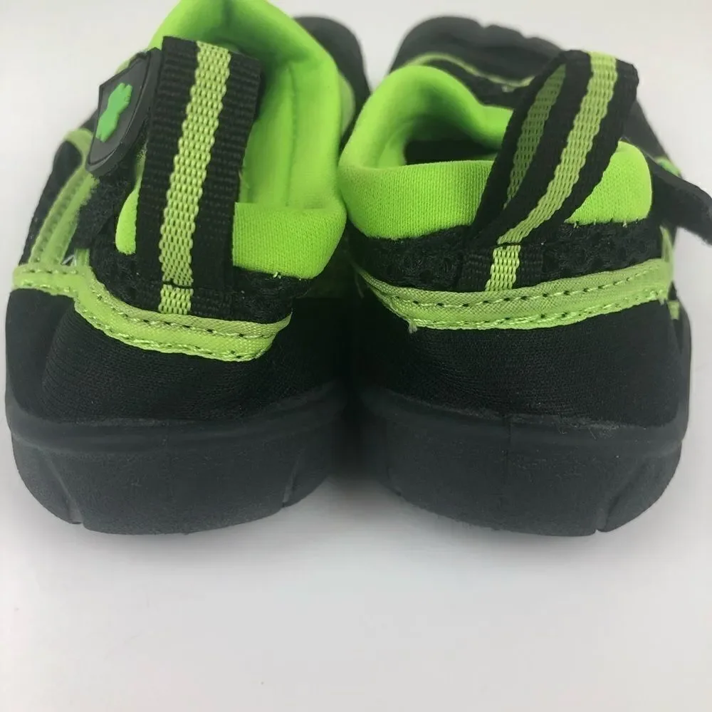 Lifeguard swimming shoe